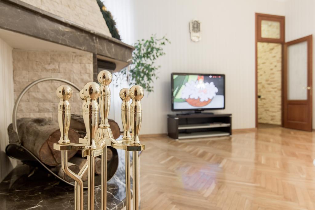 Apartamenty Na Sofievskoy Odessa Exterior photo