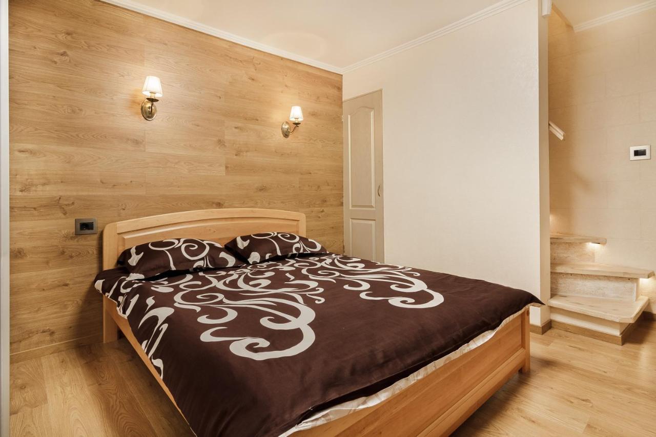 Apartamenty Na Sofievskoy Odessa Exterior photo