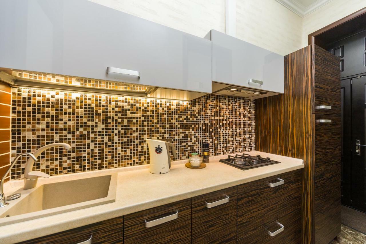 Apartamenty Na Sofievskoy Odessa Exterior photo