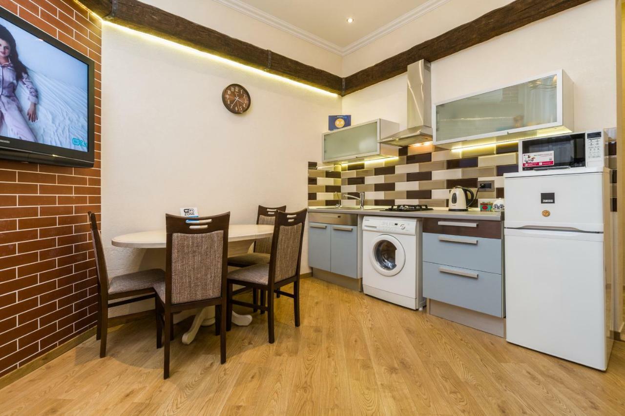 Apartamenty Na Sofievskoy Odessa Exterior photo