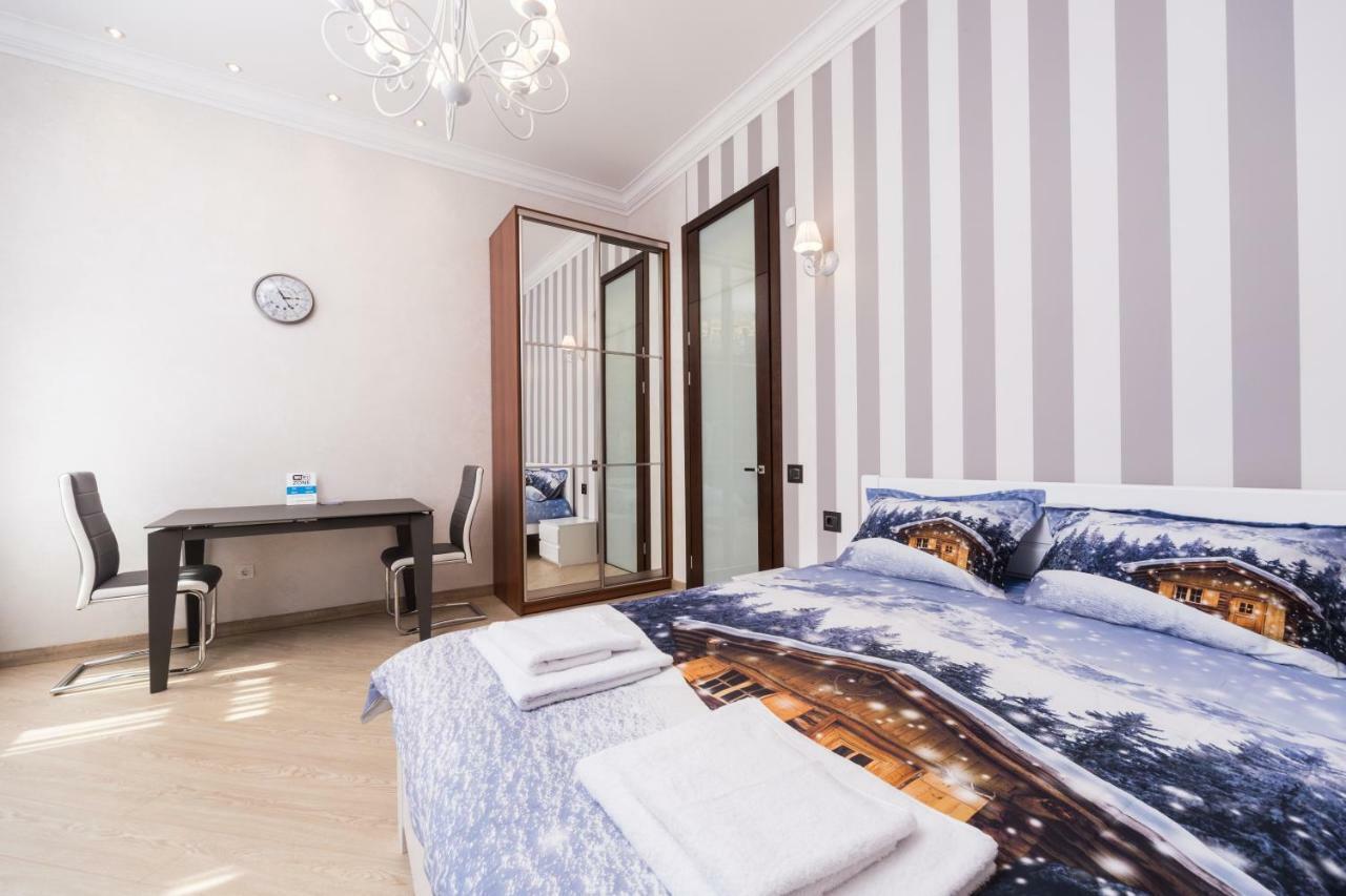Apartamenty Na Sofievskoy Odessa Exterior photo