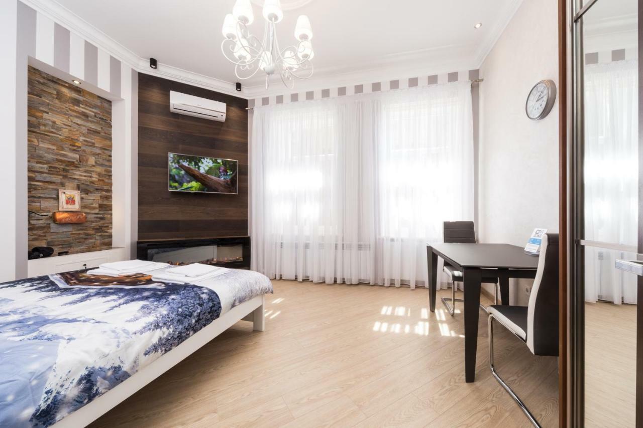 Apartamenty Na Sofievskoy Odessa Exterior photo