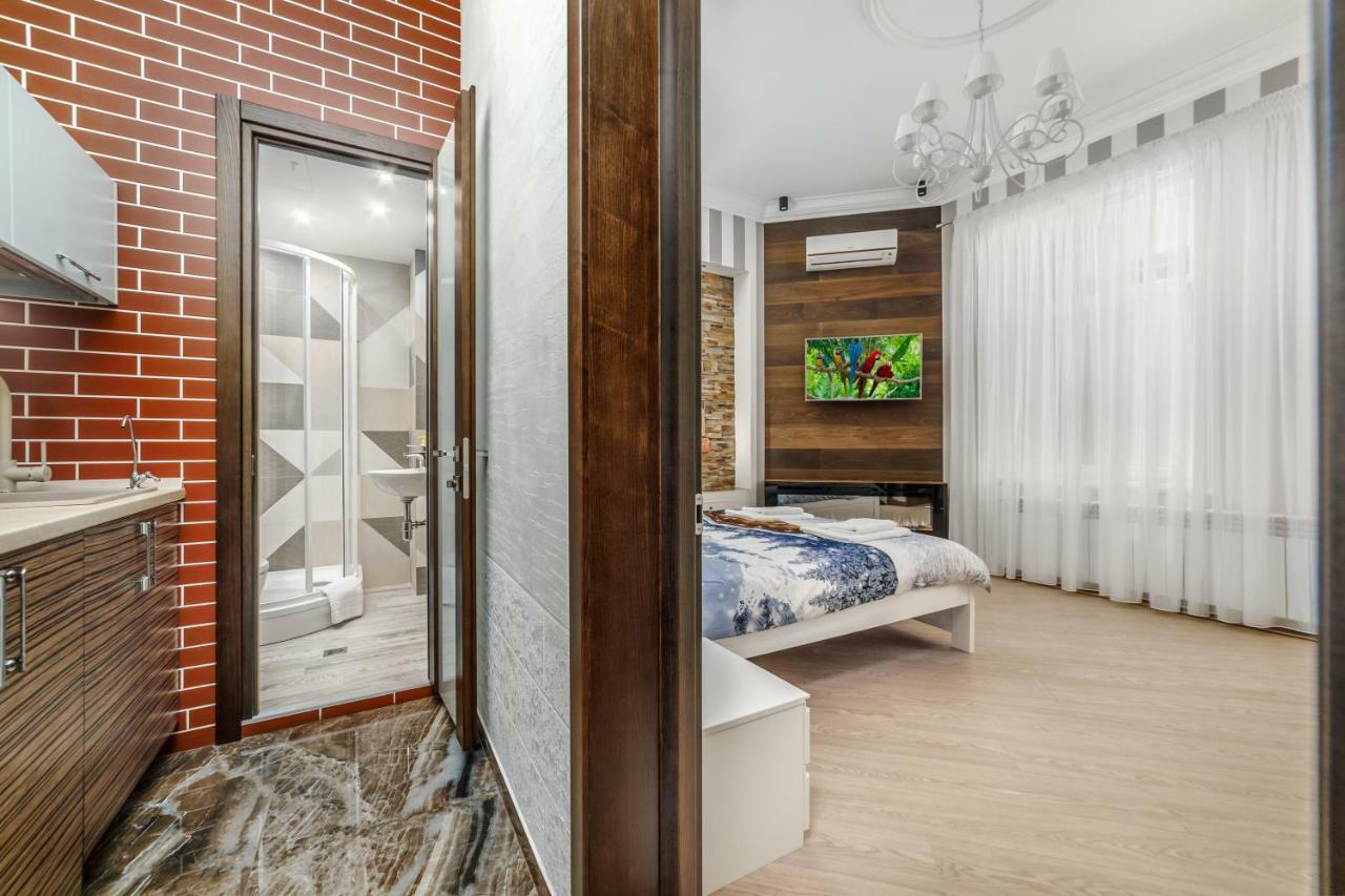Apartamenty Na Sofievskoy Odessa Exterior photo