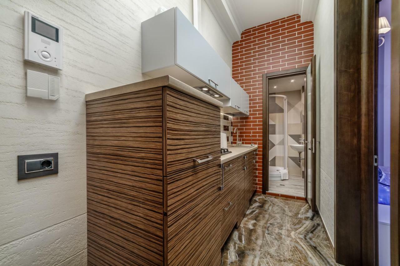 Apartamenty Na Sofievskoy Odessa Exterior photo